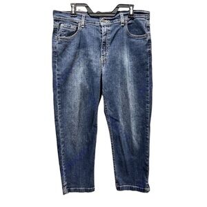 Levi's Strauss Signature Stretch cropped length Jeans Split Hem Size 16